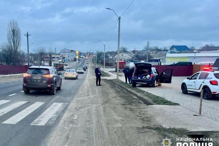 На Одещині водій  «BMW» на пішохідному переході збив літню жінку: бідолашна в лікарні